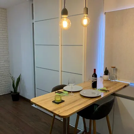 Modern Studio In The Centre Of Apartment *
